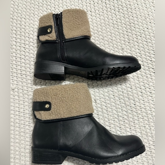 Style and Co Bettey Cuffed Booties Size Sz 6.5 NWOT - Picture 3 of 8